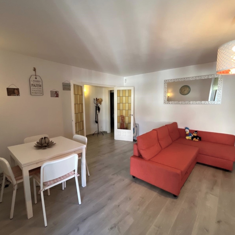 PIS EN VENDA AL CENTRE DE PALAMÓS