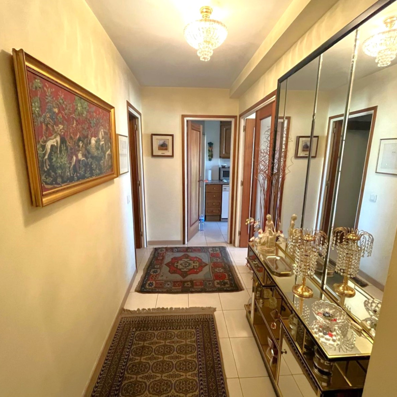 PIS EN VENDA EN PLE CENTRE DE GIRONA