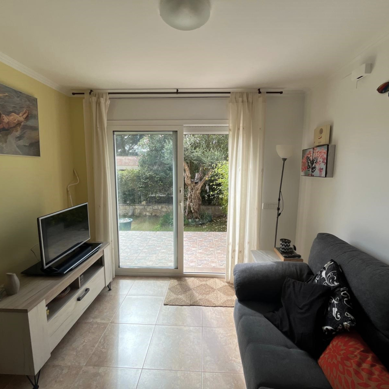 PLANTA BAJA CON JARDÍN EN VENTA EN PLATJA D’ARO