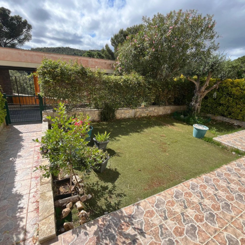 PLANTA BAJA CON JARDÍN EN VENTA EN PLATJA D’ARO