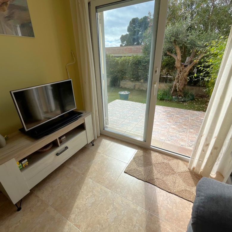 PLANTA BAJA CON JARDÍN EN VENTA EN PLATJA D’ARO