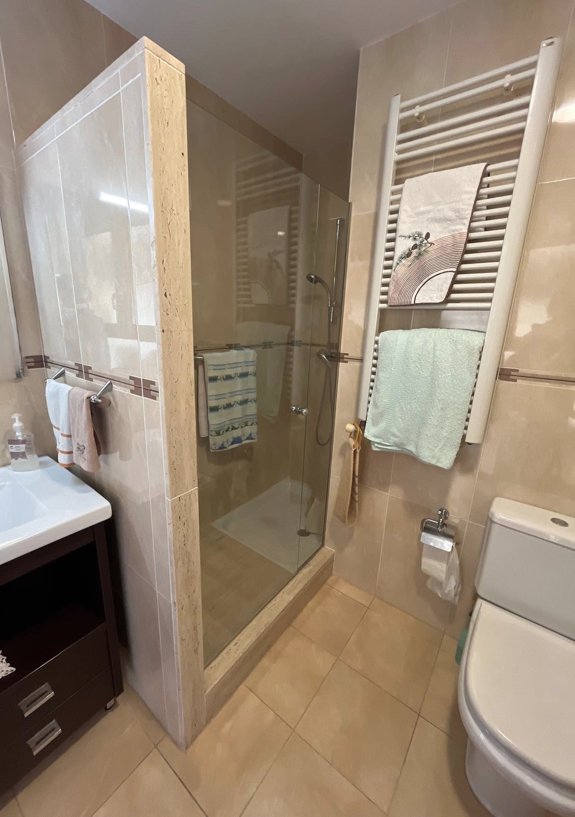 BONITA CASA EN VENTA EN PALAMÓS: con terrazas, patio, garaje…