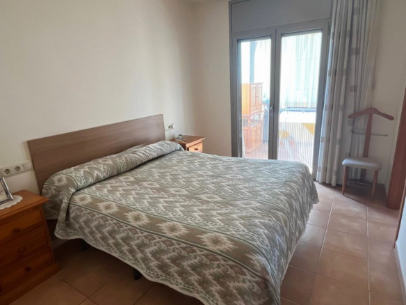 BONITA CASA EN VENTA EN PALAMÓS: con terrazas, patio, garaje…
