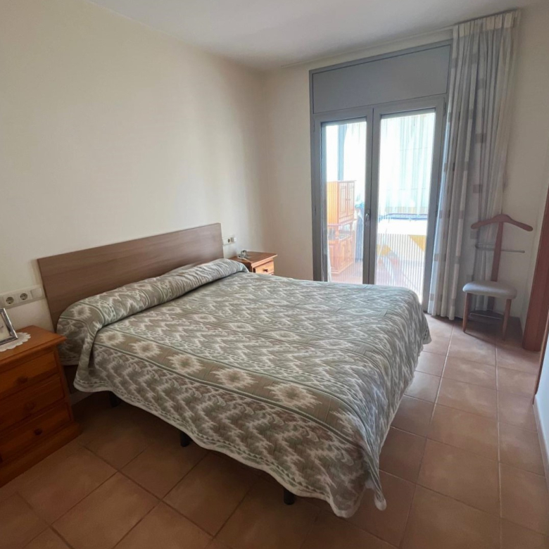 BONITA CASA EN VENTA EN PALAMÓS: con terrazas, patio, garaje…