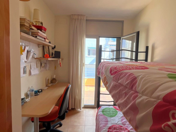 BONITA CASA EN VENTA EN PALAMÓS: con terrazas, patio, garaje…