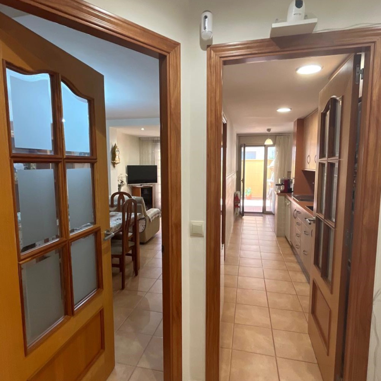 BONITA CASA EN VENTA EN PALAMÓS: con terrazas, patio, garaje…