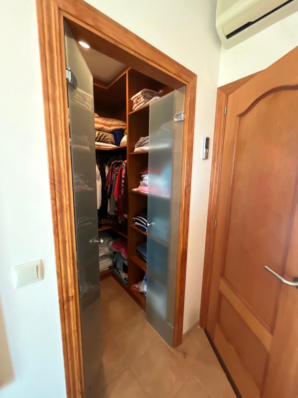 BONITA CASA EN VENTA EN PALAMÓS: con terrazas, patio, garaje…