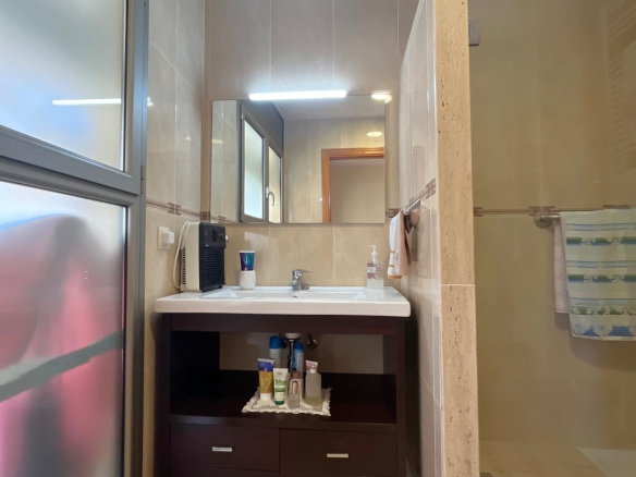 BONITA CASA EN VENTA EN PALAMÓS: con terrazas, patio, garaje…