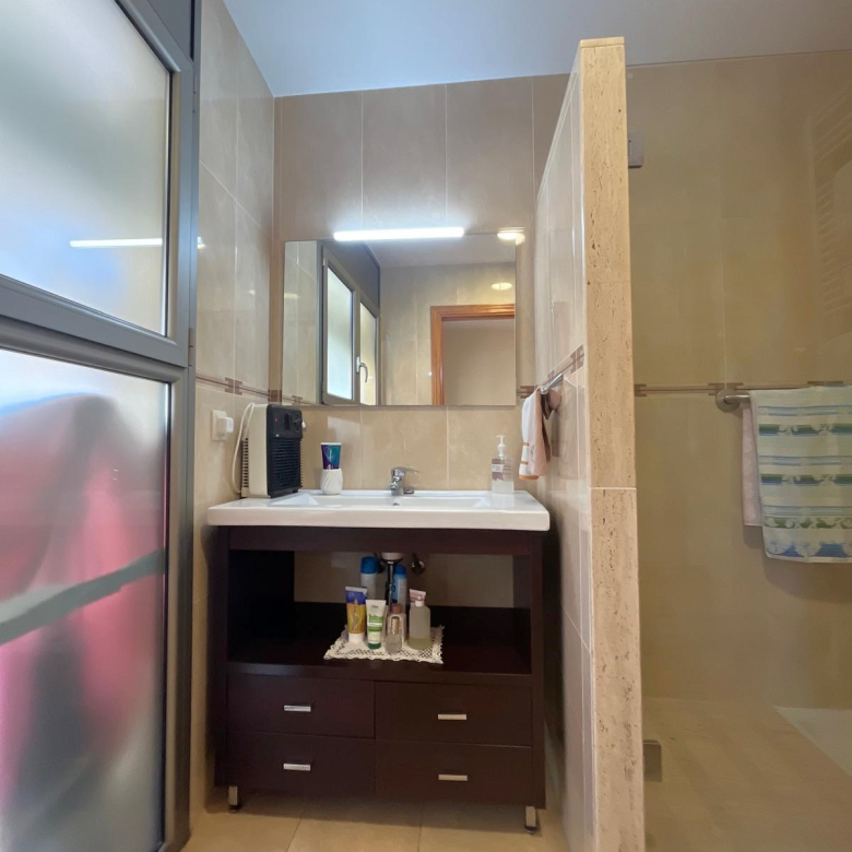 BONITA CASA EN VENTA EN PALAMÓS: con terrazas, patio, garaje…