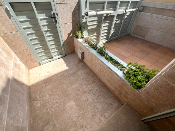 BONITA CASA EN VENTA EN PALAMÓS: con terrazas, patio, garaje…