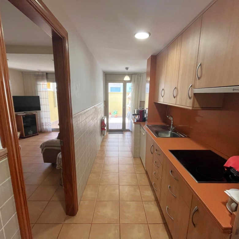 BONITA CASA EN VENTA EN PALAMÓS: con terrazas, patio, garaje…