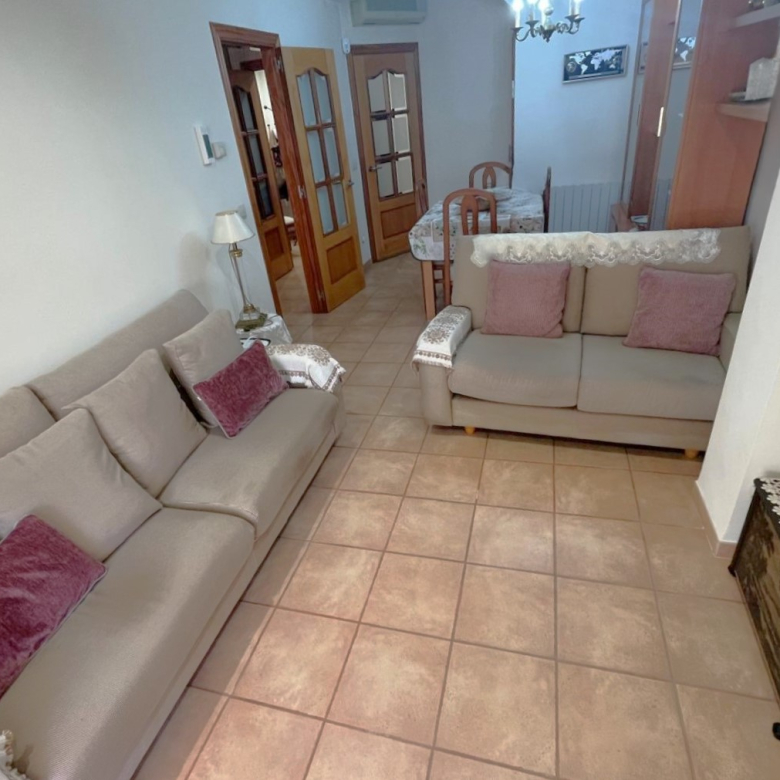 BONITA CASA EN VENTA EN PALAMÓS: con terrazas, patio, garaje…