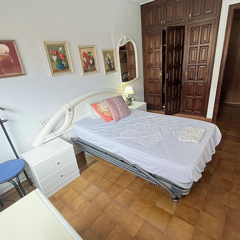 PISO AMPLIO Y MUY CÉNTRICO EN VENTA EN PALAMÓS • ASCENSOR • TERRAZAS