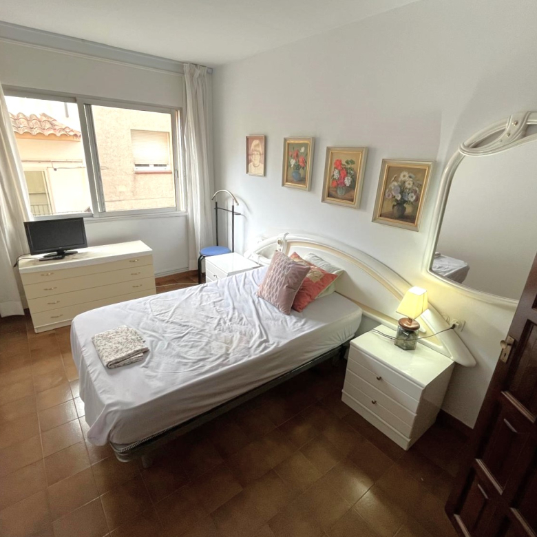 PISO AMPLIO Y MUY CÉNTRICO EN VENTA EN PALAMÓS • ASCENSOR • TERRAZAS