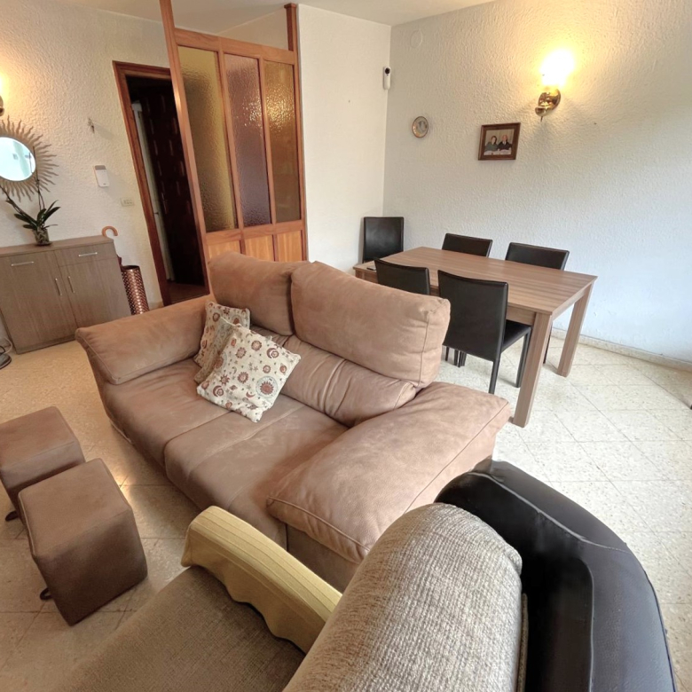 PISO EN VENTA EN EL CENTRO DE PALAMÓS, JUNTO AL MERCADO MUNICIPAL
