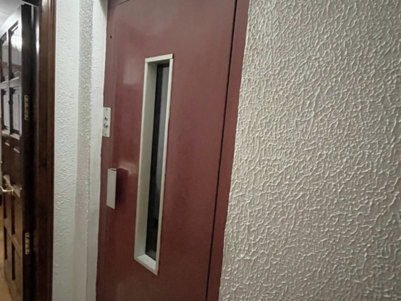 PISO AMPLIO Y MUY CÉNTRICO EN VENTA EN PALAMÓS • ASCENSOR • TERRAZAS