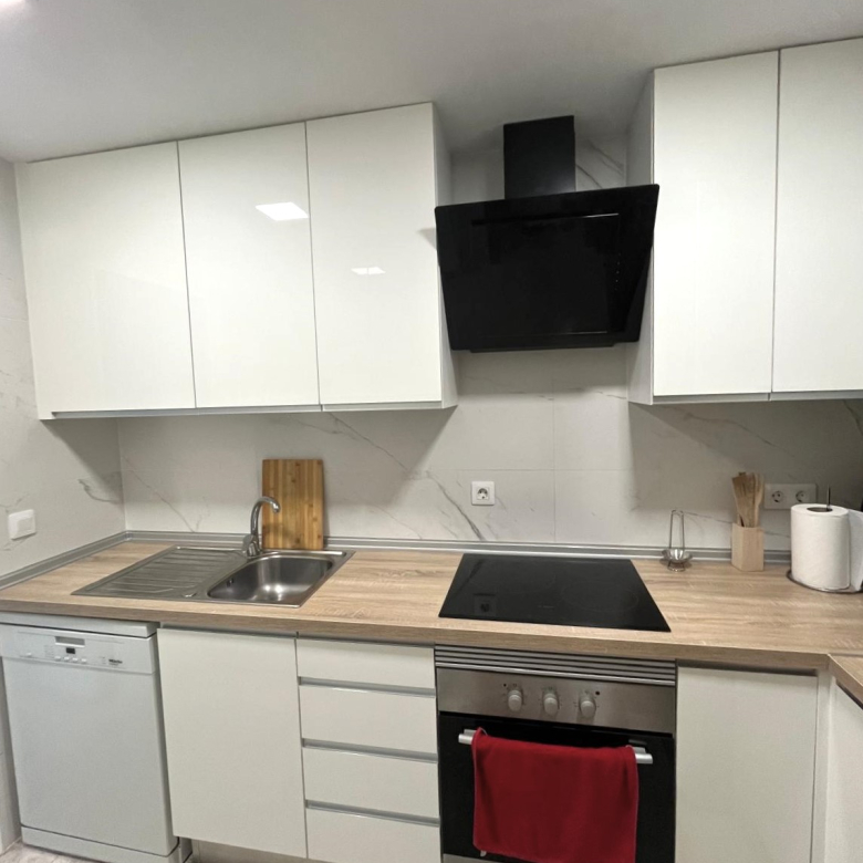 PISO EN VENTA EN PALAMÓS. REFORMADO, CON 4 HABITACIONES, TERRAZA…