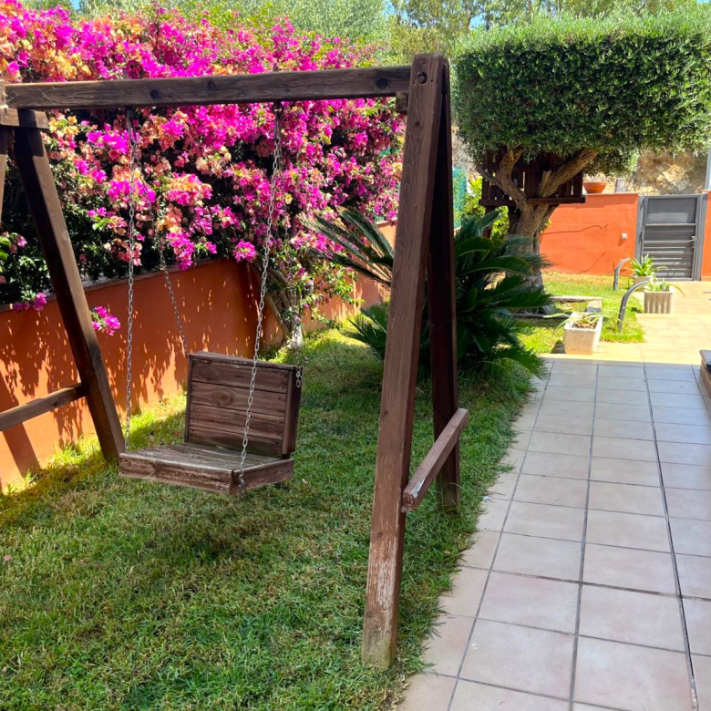 BONITA CASA EN VENTA EN PALAMÓS: CON TERRAZA, JARDÍN, PISCINA-BARBACOA, GARAJE 2 COCHES…