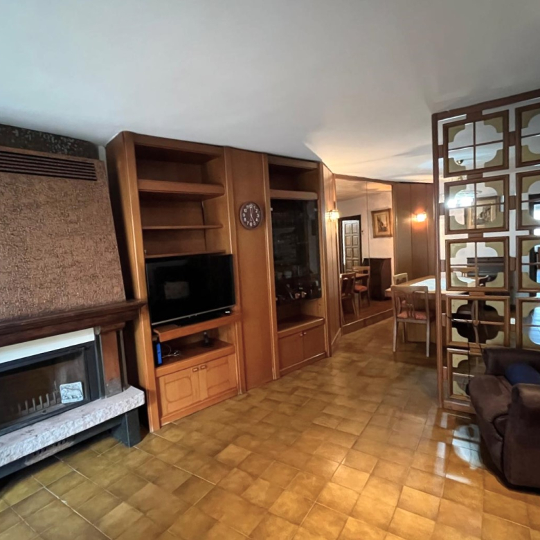 PISO AMPLIO Y MUY CÉNTRICO EN VENTA EN PALAMÓS • ASCENSOR • TERRAZAS