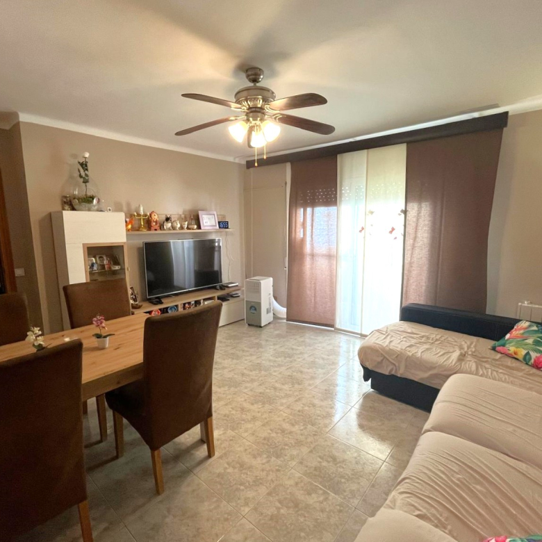 PISO EN VENTA EN PALAMÓS. REFORMADO, CON 4 HABITACIONES, TERRAZA…