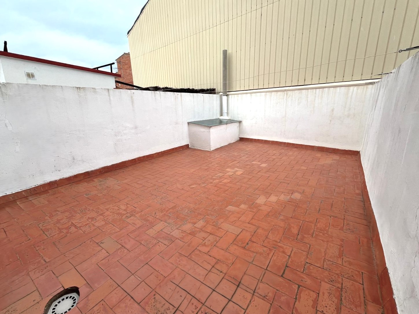 PISO EN VENTA EN EL CENTRO DE PALAMÓS, JUNTO AL MERCADO MUNICIPAL
