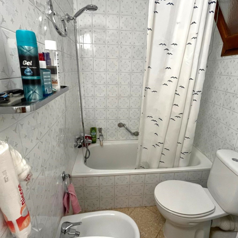 PISO EN VENTA EN EL CENTRO DE PALAMÓS, JUNTO AL MERCADO MUNICIPAL