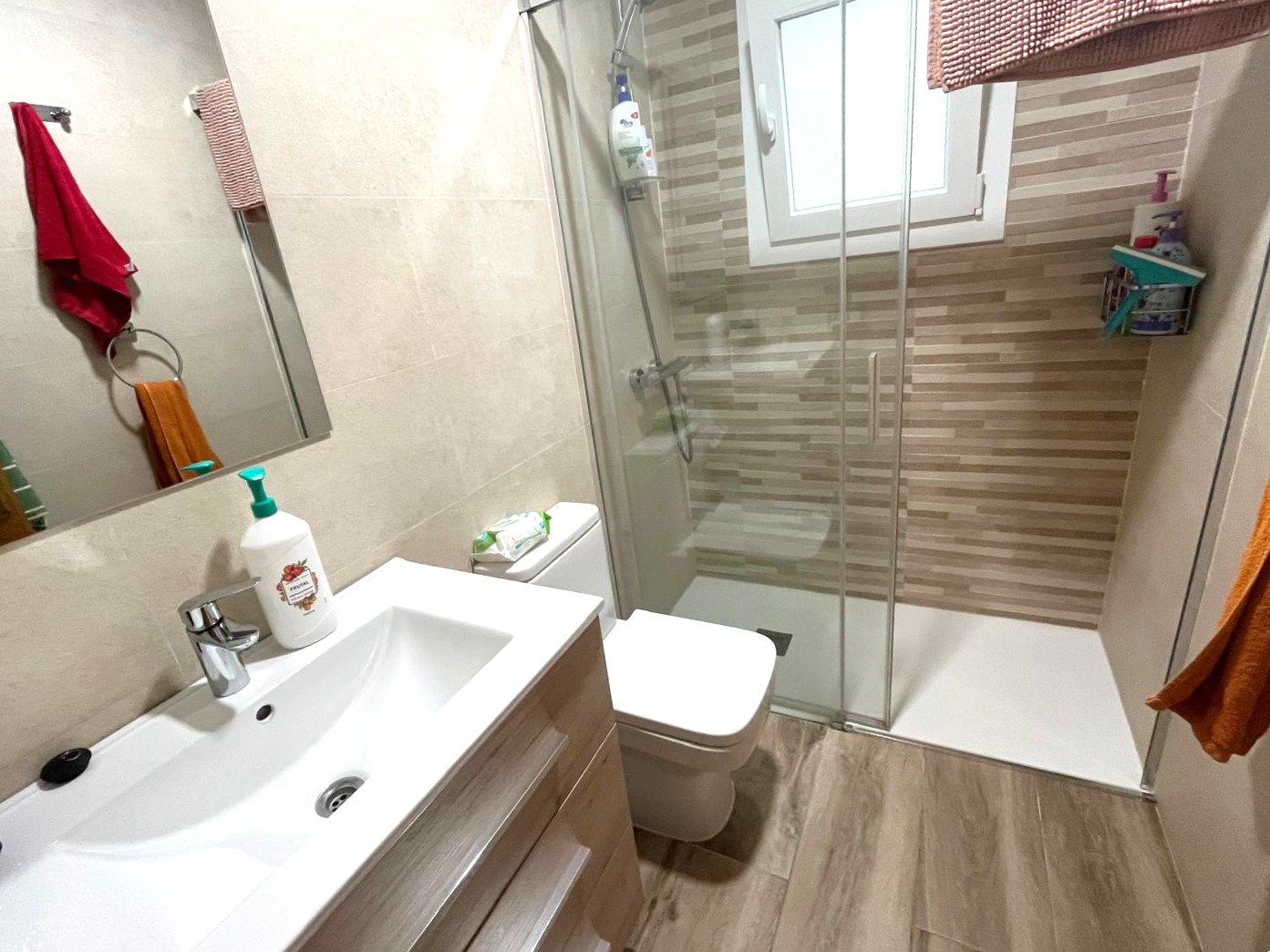 PISO EN VENTA EN PALAMÓS. REFORMADO, CON 4 HABITACIONES, TERRAZA…