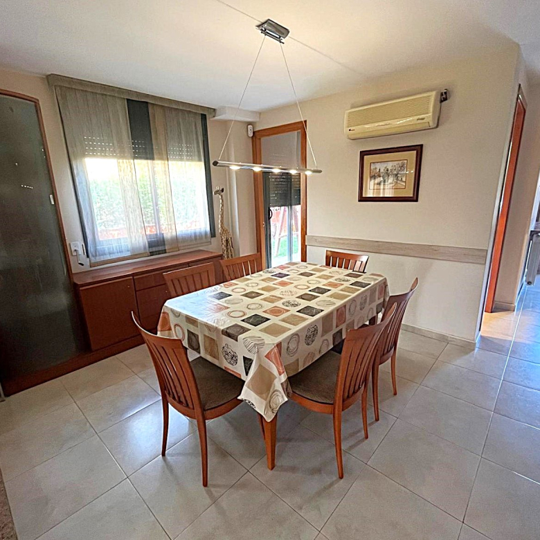 BONITA CASA EN VENTA EN PALAMÓS: CON TERRAZA, JARDÍN, PISCINA-BARBACOA, GARAJE 2 COCHES…