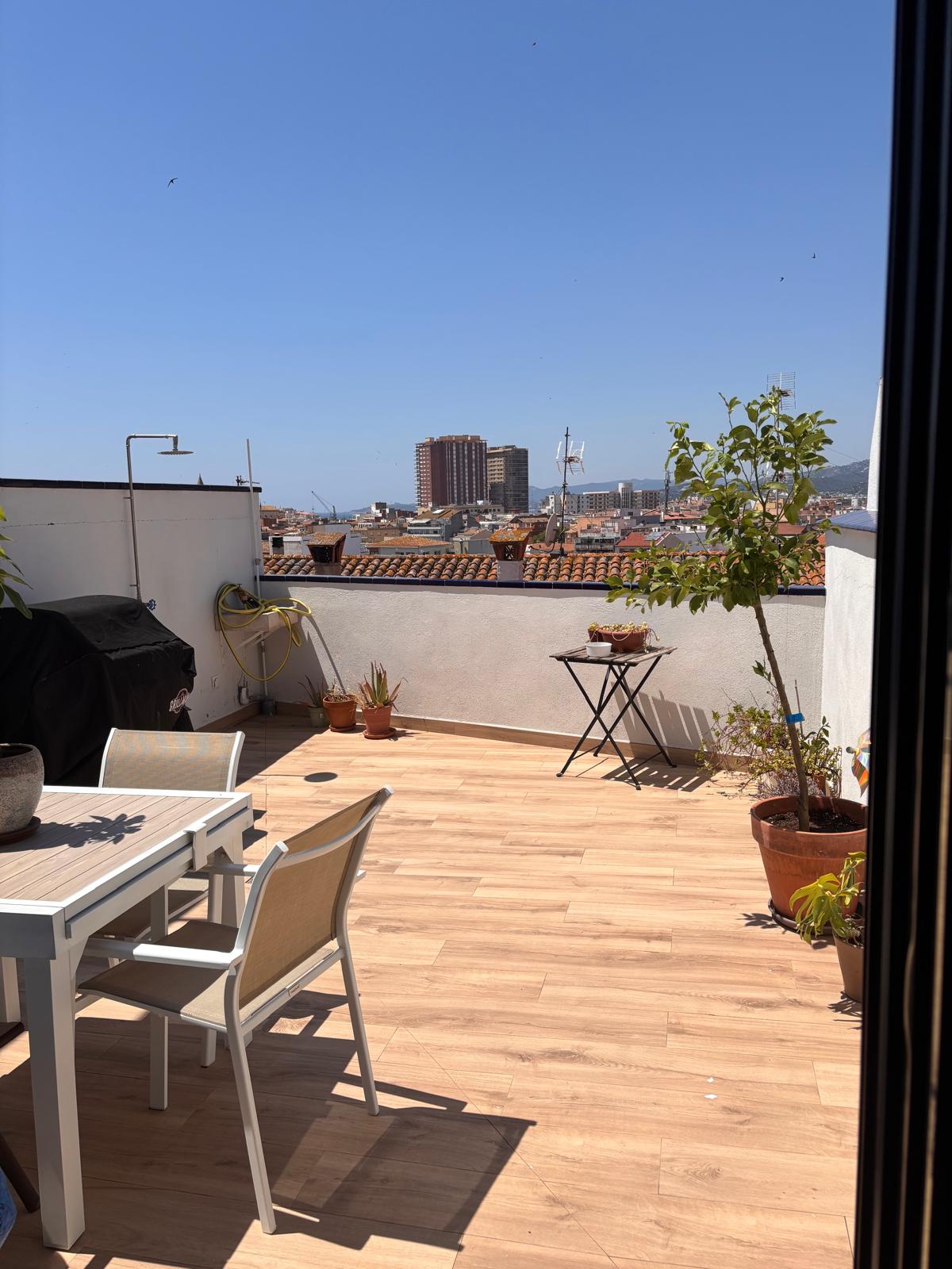 CASA EN VENTA EN PALAMÓS, TOTALMENTE REFORMADA, CON 2 TERRAZAS, PLAZA DE APARCAMIENTO…