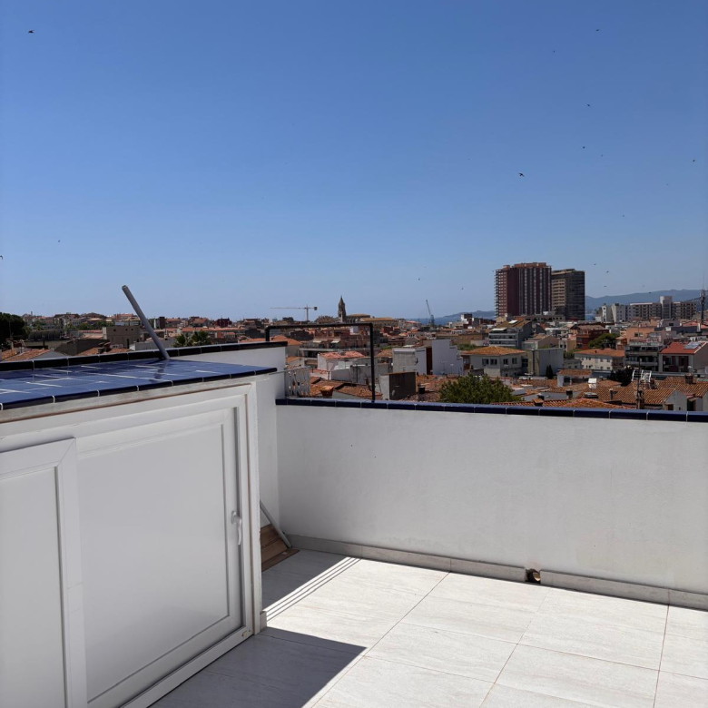 CASA EN VENTA EN PALAMÓS, TOTALMENTE REFORMADA, CON 2 TERRAZAS, PLAZA DE APARCAMIENTO…