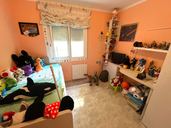 PISO EN VENTA EN PALAMÓS. REFORMADO, CON 4 HABITACIONES, TERRAZA…