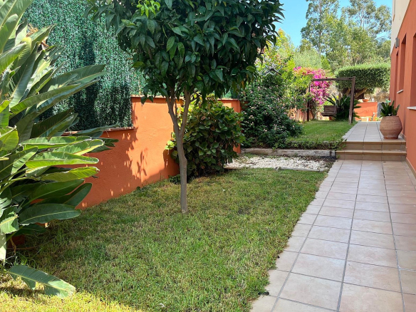 BONITA CASA EN VENTA EN PALAMÓS: CON TERRAZA, JARDÍN, PISCINA-BARBACOA, GARAJE 2 COCHES…