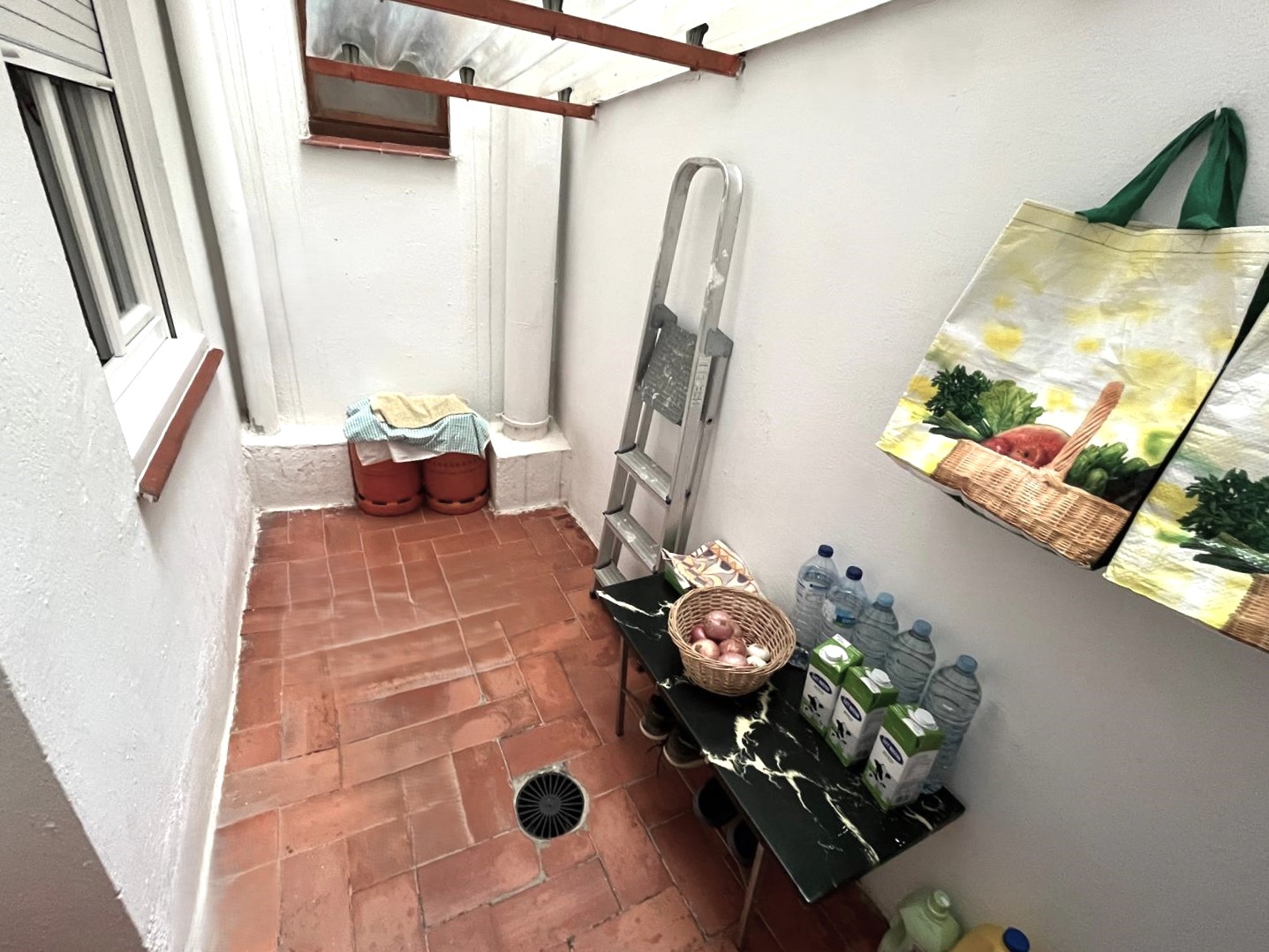 PISO EN VENTA EN EL CENTRO DE PALAMÓS, JUNTO AL MERCADO MUNICIPAL