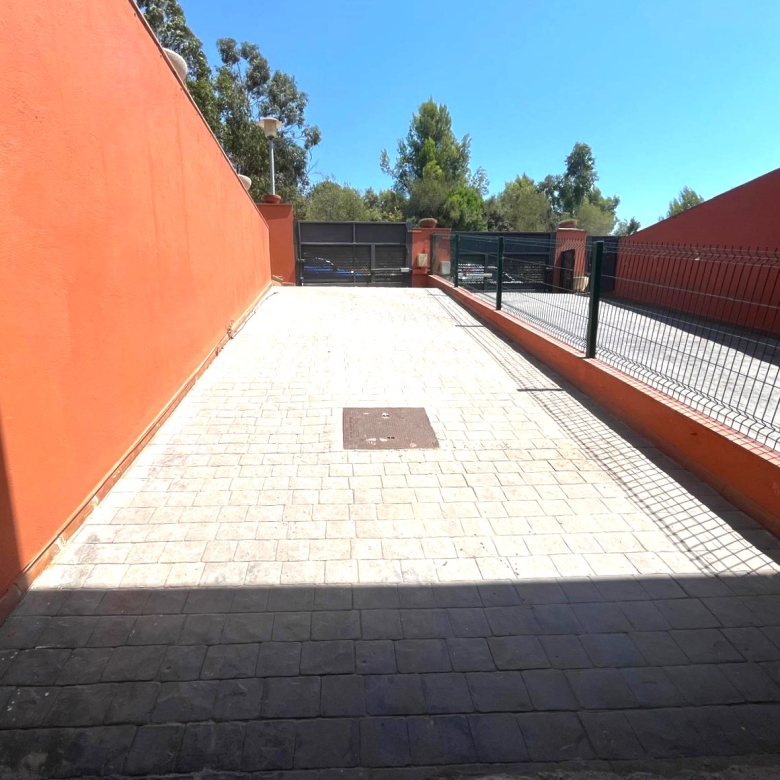 BONITA CASA EN VENTA EN PALAMÓS: CON TERRAZA, JARDÍN, PISCINA-BARBACOA, GARAJE 2 COCHES…