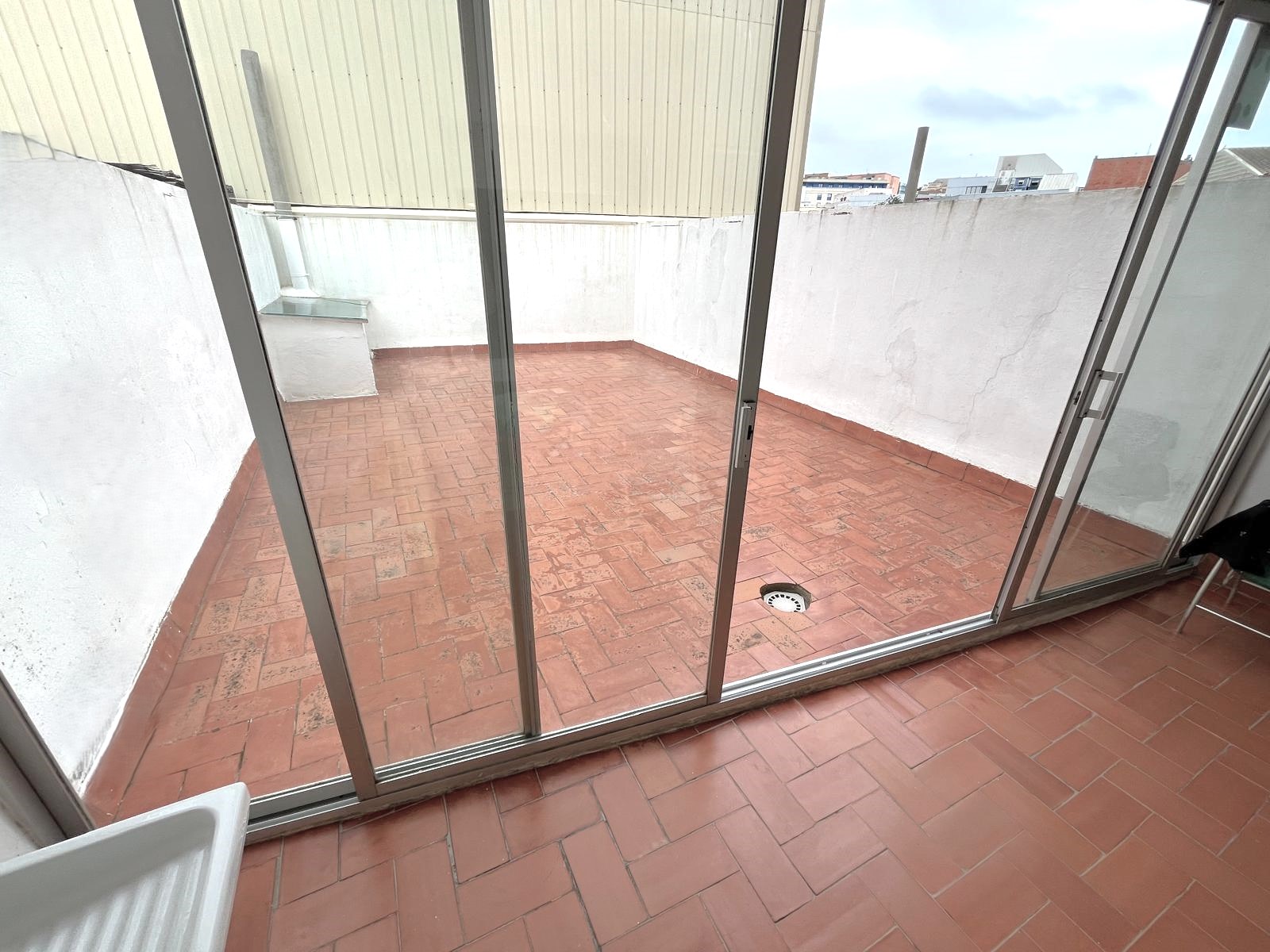 PISO EN VENTA EN EL CENTRO DE PALAMÓS, JUNTO AL MERCADO MUNICIPAL