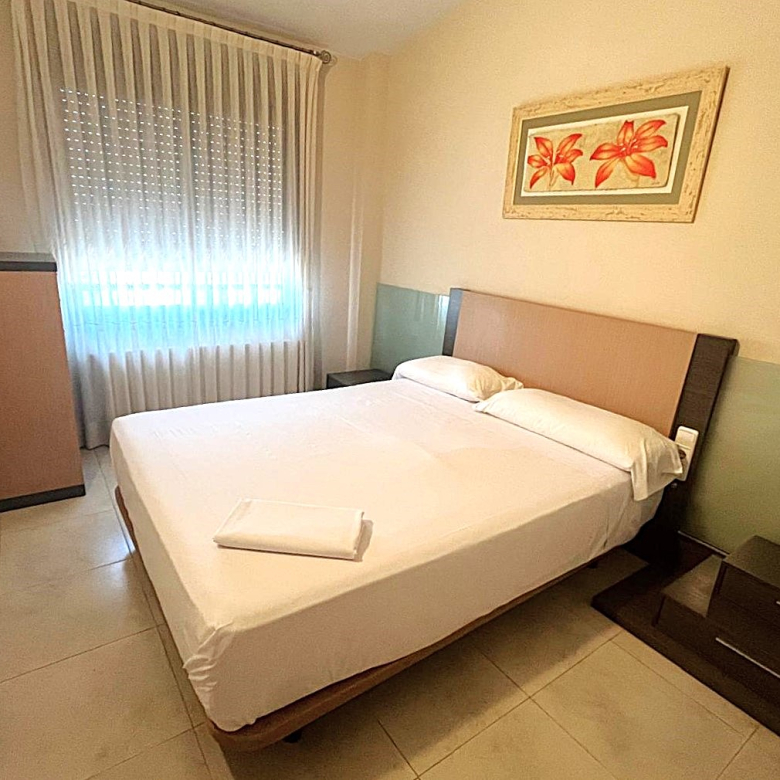 BONITA CASA EN VENTA EN PALAMÓS: CON TERRAZA, JARDÍN, PISCINA-BARBACOA, GARAJE 2 COCHES…