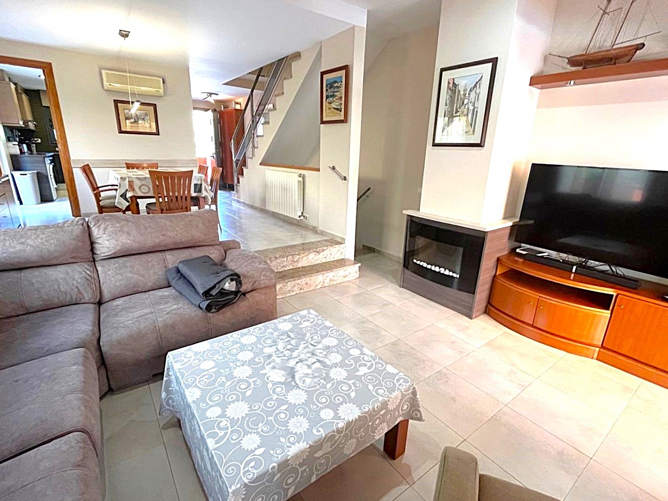 BONITA CASA EN VENTA EN PALAMÓS: CON TERRAZA, JARDÍN, PISCINA-BARBACOA, GARAJE 2 COCHES…