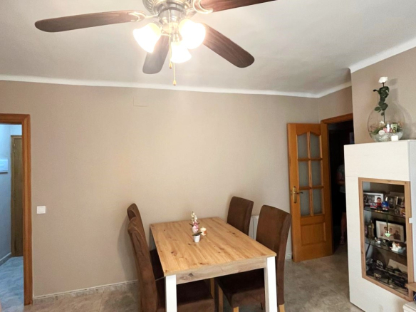 PISO EN VENTA EN PALAMÓS. REFORMADO, CON 4 HABITACIONES, TERRAZA…