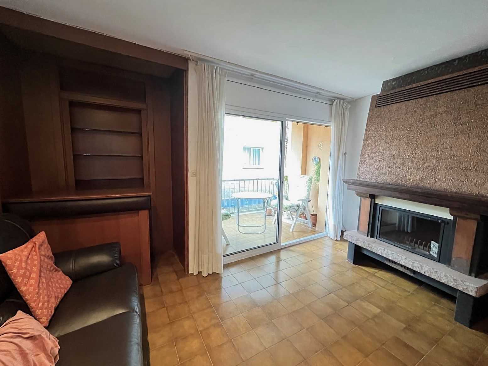 PISO AMPLIO Y MUY CÉNTRICO EN VENTA EN PALAMÓS • ASCENSOR • TERRAZAS