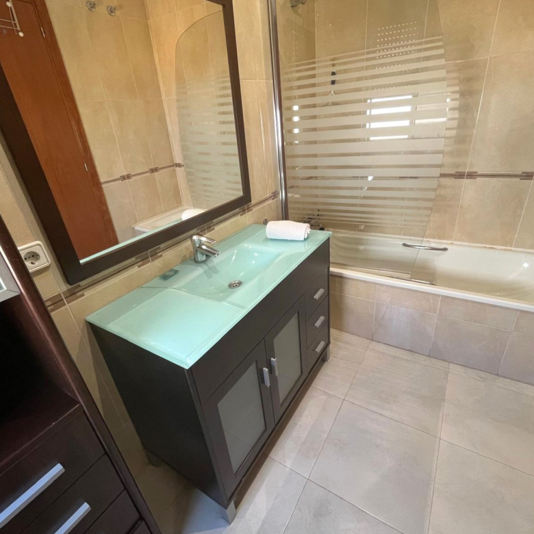 BONITA CASA EN VENTA EN PALAMÓS: CON TERRAZA, JARDÍN, PISCINA-BARBACOA, GARAJE 2 COCHES…