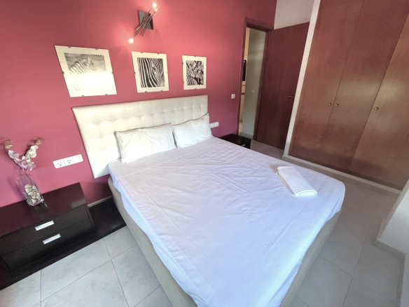 BONITA CASA EN VENTA EN PALAMÓS: CON TERRAZA, JARDÍN, PISCINA-BARBACOA, GARAJE 2 COCHES…