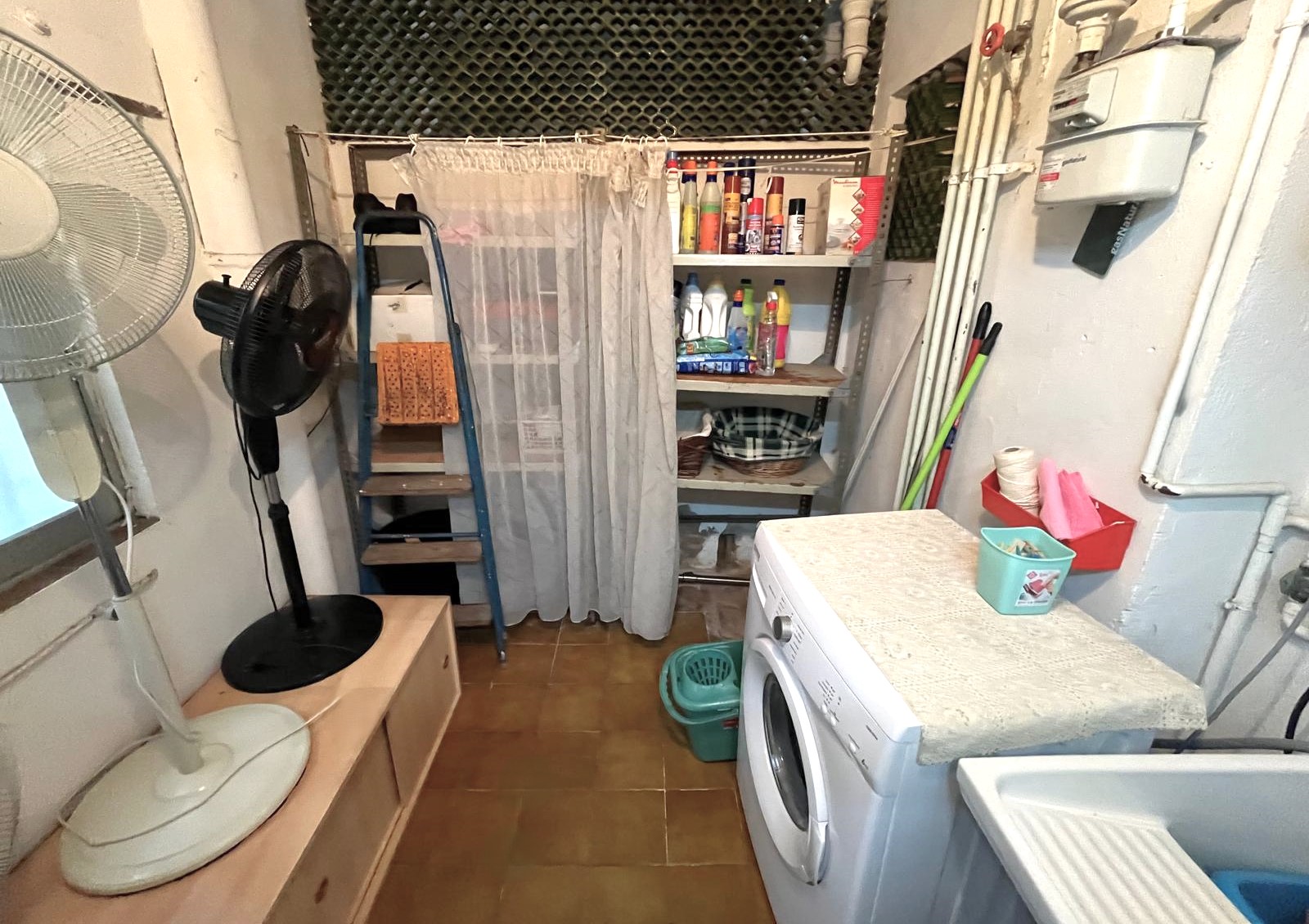PISO AMPLIO Y MUY CÉNTRICO EN VENTA EN PALAMÓS • ASCENSOR • TERRAZAS