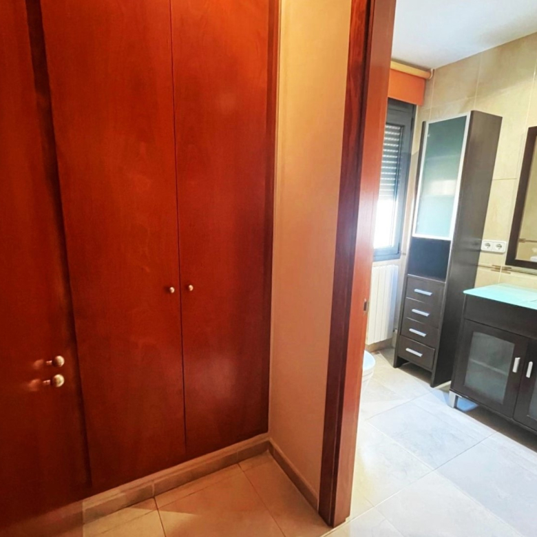 BONITA CASA EN VENTA EN PALAMÓS: CON TERRAZA, JARDÍN, PISCINA-BARBACOA, GARAJE 2 COCHES…