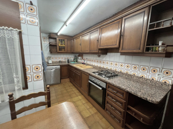 PISO AMPLIO Y MUY CÉNTRICO EN VENTA EN PALAMÓS • ASCENSOR • TERRAZAS