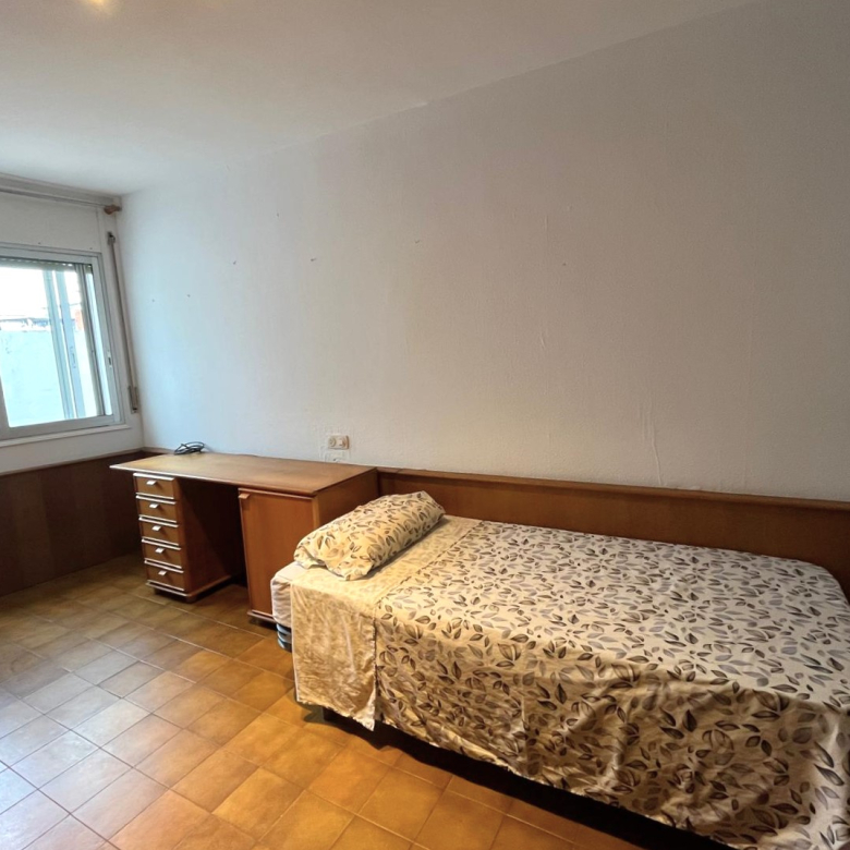 PISO AMPLIO Y MUY CÉNTRICO EN VENTA EN PALAMÓS • ASCENSOR • TERRAZAS
