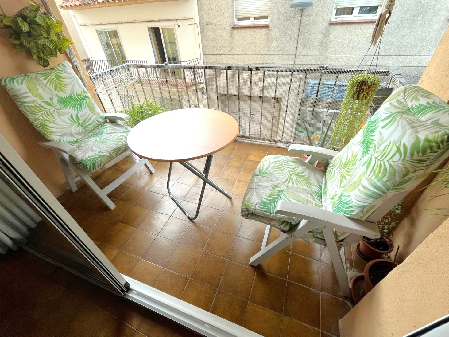 PISO AMPLIO Y MUY CÉNTRICO EN VENTA EN PALAMÓS • ASCENSOR • TERRAZAS