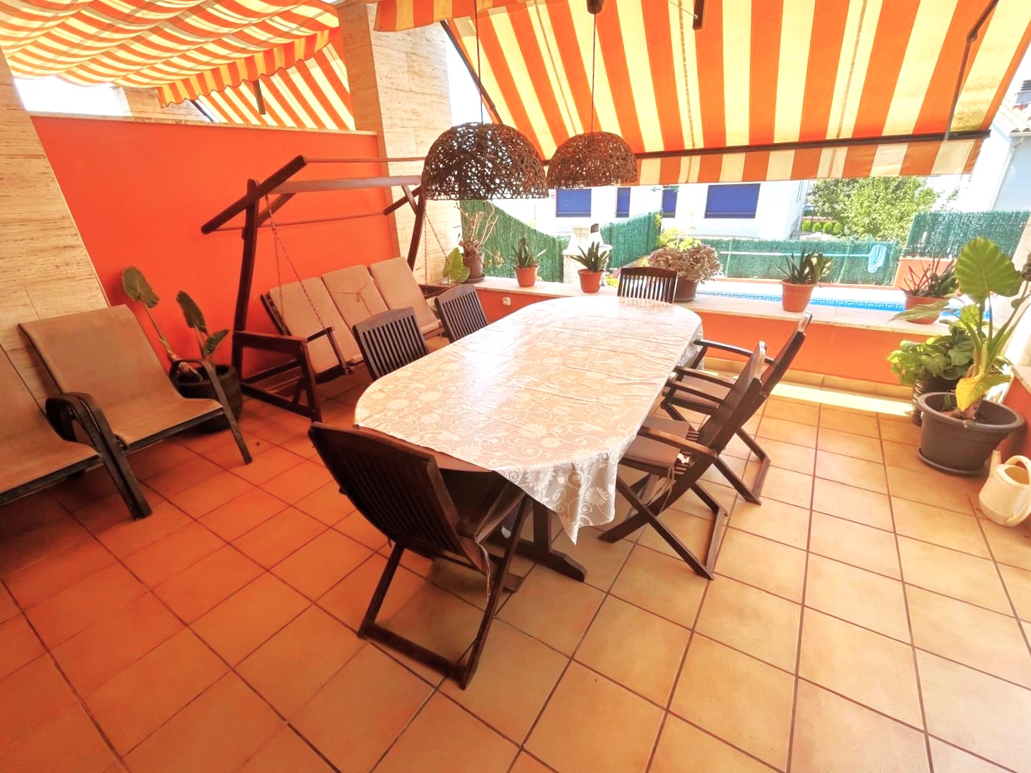BONITA CASA EN VENTA EN PALAMÓS: CON TERRAZA, JARDÍN, PISCINA-BARBACOA, GARAJE 2 COCHES…