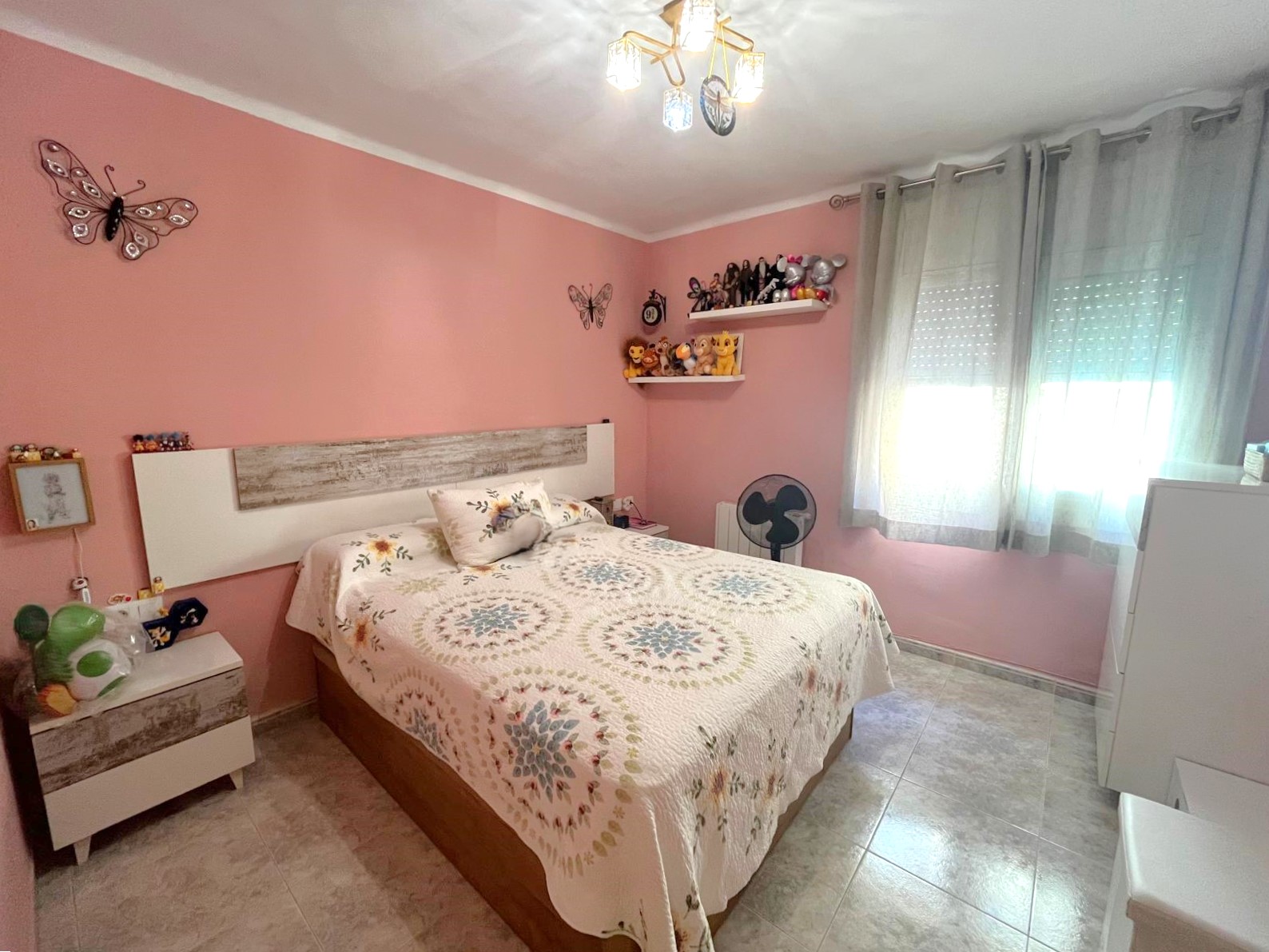PISO EN VENTA EN PALAMÓS. REFORMADO, CON 4 HABITACIONES, TERRAZA…