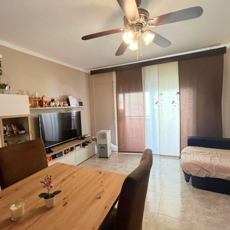 PISO EN VENTA EN PALAMÓS. REFORMADO, CON 4 HABITACIONES, TERRAZA…